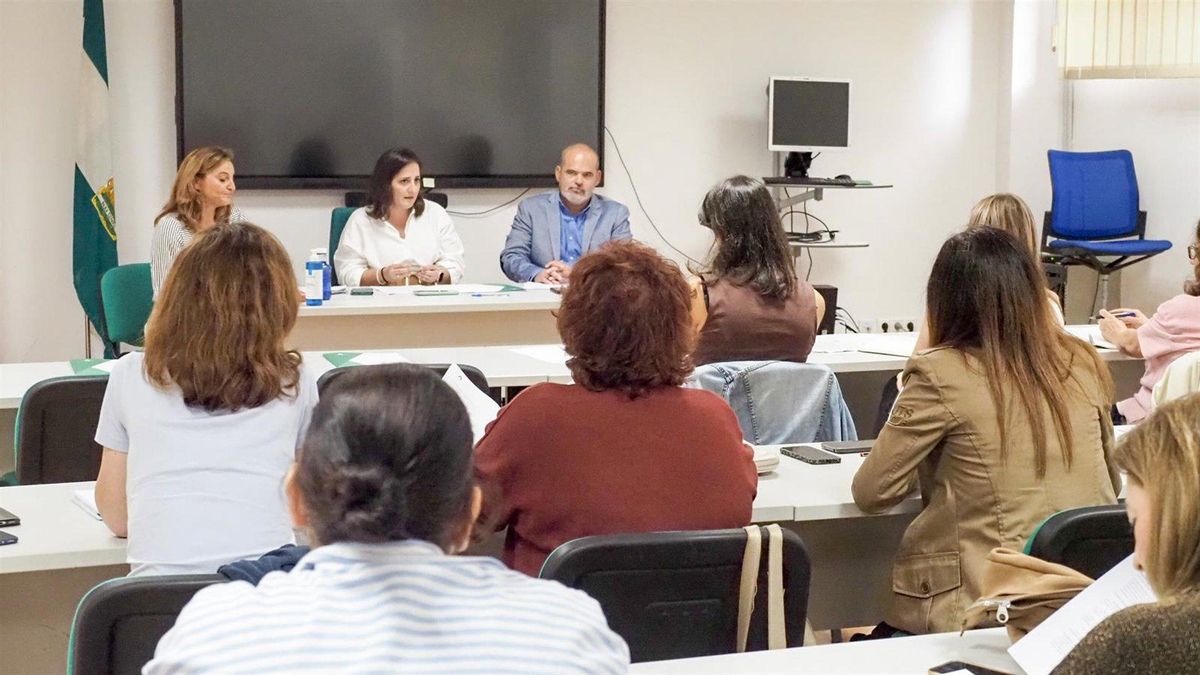 La Junta refuerza la coordinación técnica en las ayudas al alquiler para personas vulnerables