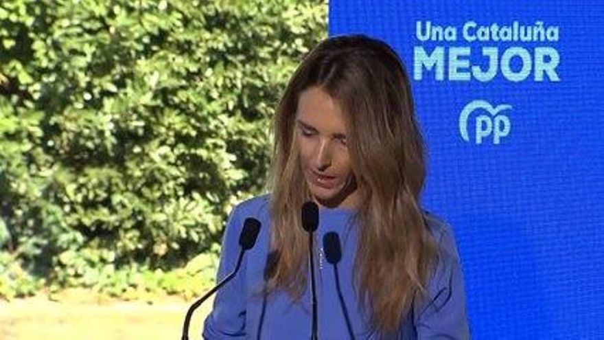 Álvarez de Toledo reaparece en la campaña del PP junto a un fundador de Vox: "Illa es el testaferro del nacionalismo"