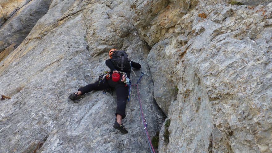Roca de calidad, con protección abundante, es la tónica de las vías.