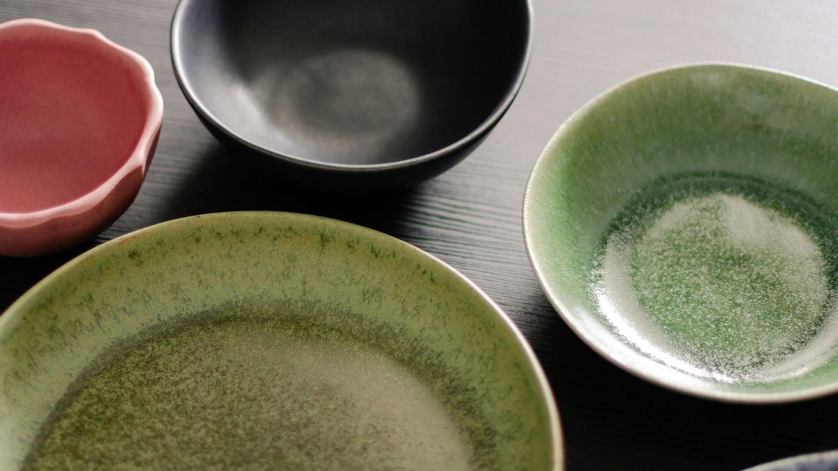 Si nos decidimos por la cerámica, la porcelana es más ligera, dura y resistente, pero también más cara.