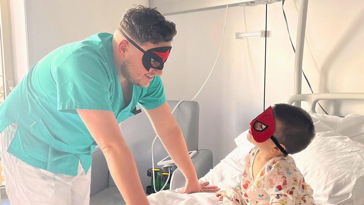 El Hospital Quirónsalud Córdoba celebra el carnaval con sus pacientes pediátricos