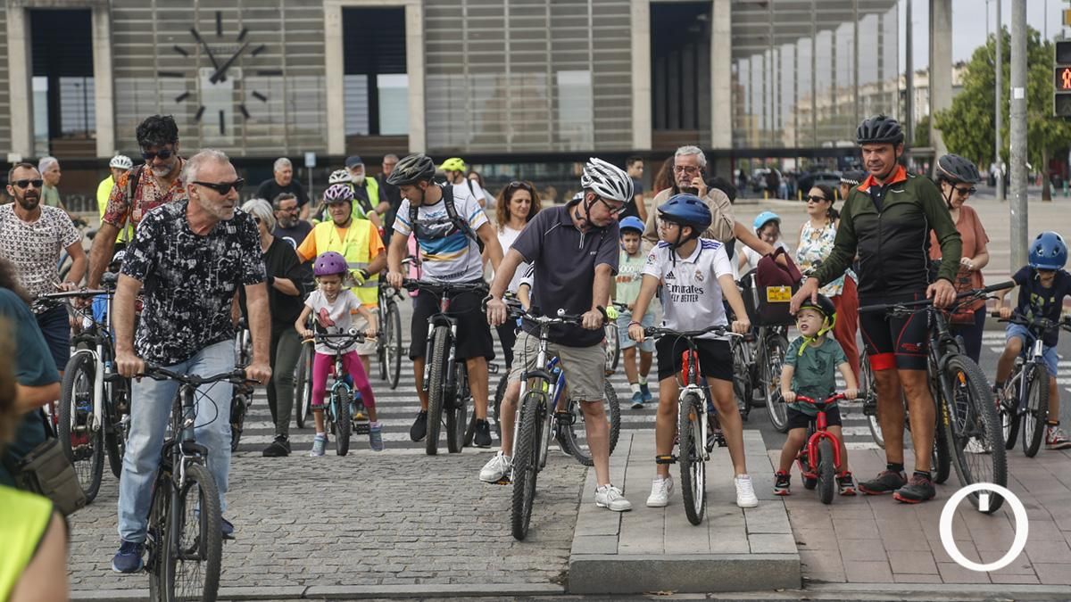 Manifestación de la Plataforma Carril Bici por una movilidad, saludable, segura y sostenible