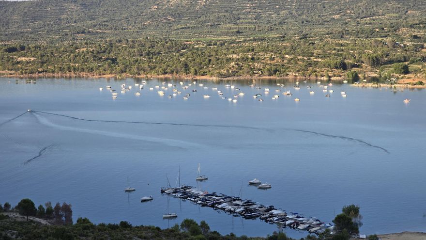 Los ribereños de la cabecera del Tajo se plantean ir al juzgado por el "intento" de trasvasar fuera del año hidrológico