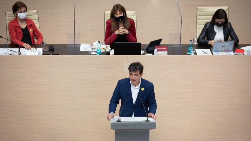 El diputado de ERC Sergi Sabrià en su intervención en la segunda sesión del pleno de investidura de Pere Aragonès (ERC) en el Parlament