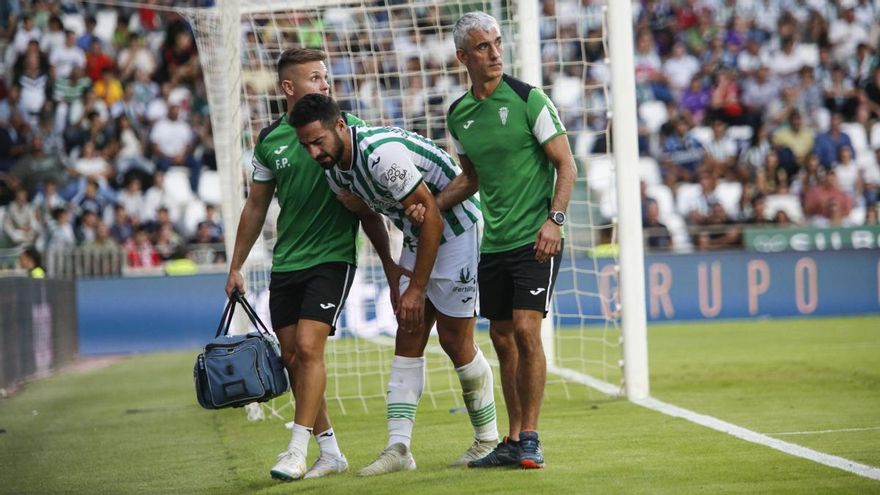 Alarma de nuevo en la defensa: Vilarrasa entre algodones y sustos para Fomeyem y Alves