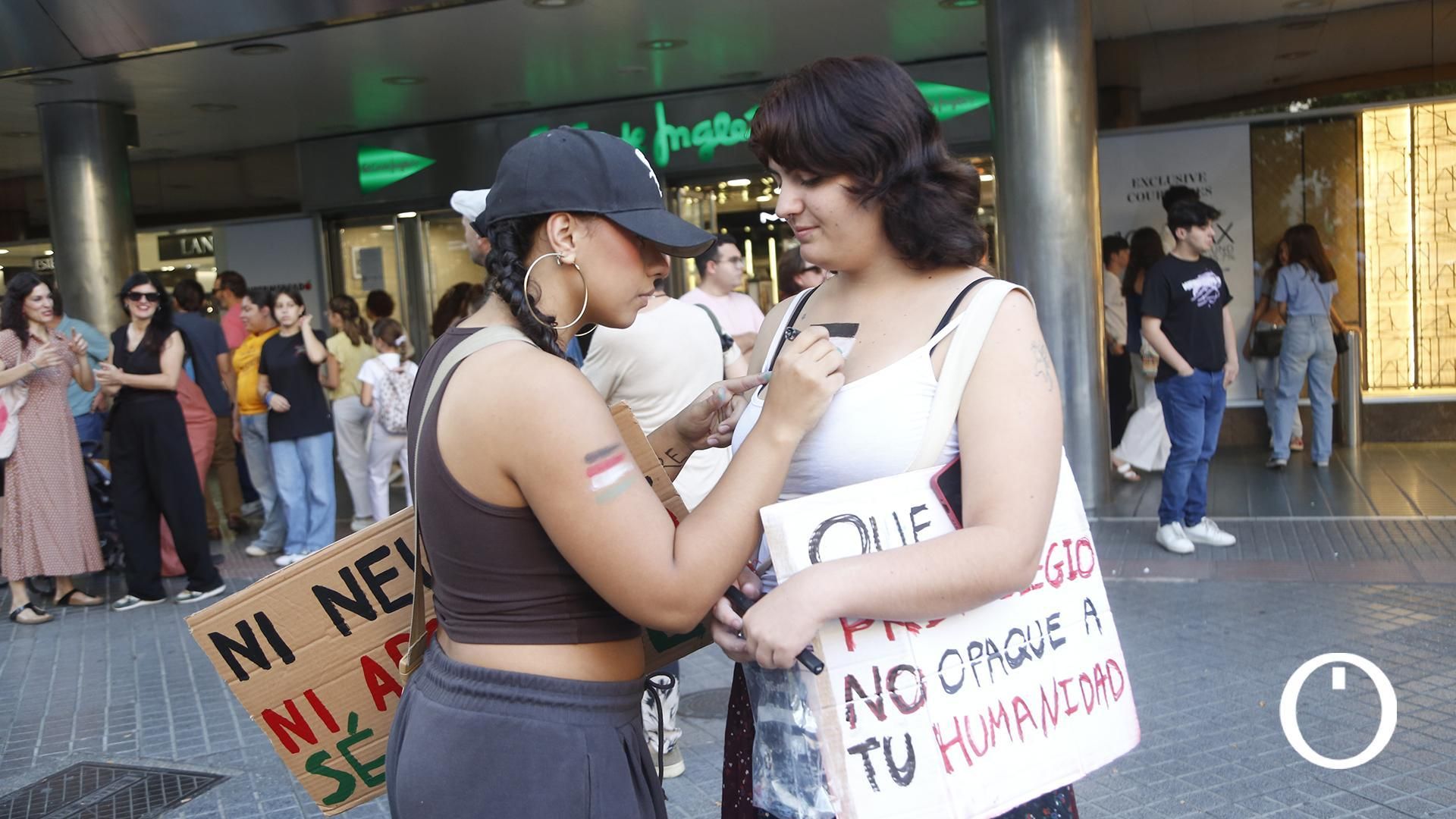 Las imágenes de la masiva manifestación en Córdoba por Palestina