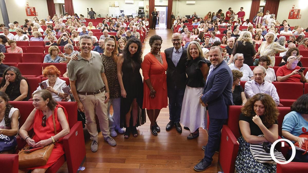 Inauguración de Cosmopoética 2025 en el Teatro Góngora