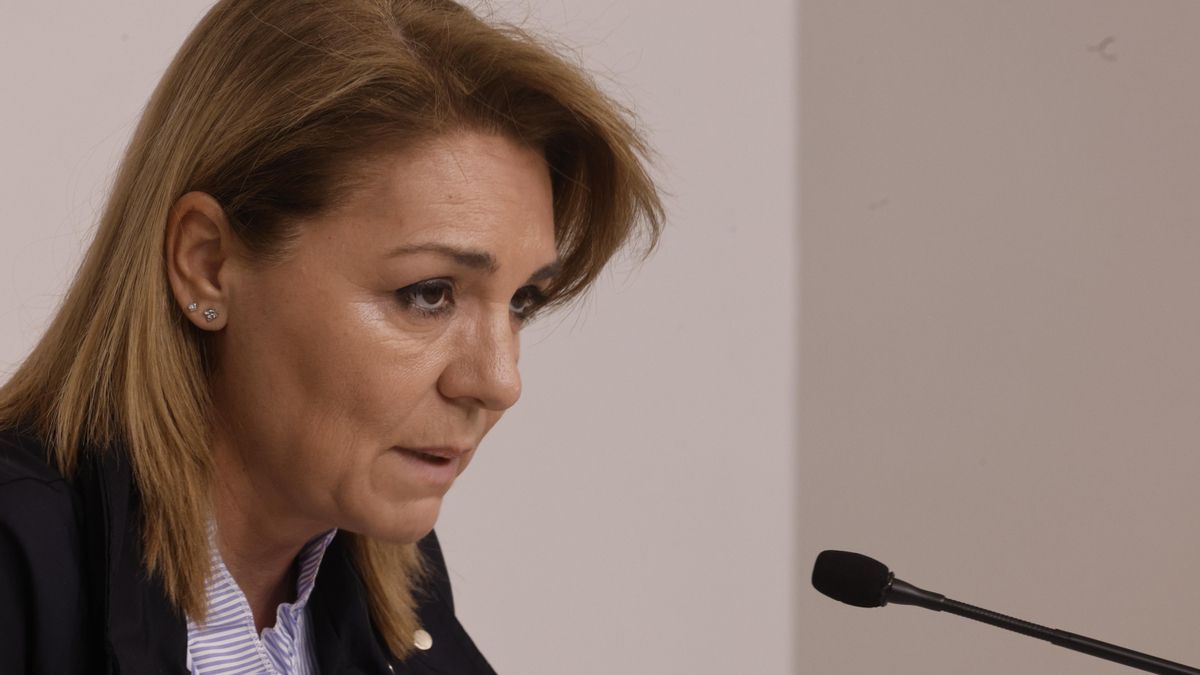 La vicepresidenta de la Generalitat Valenciana, tras la manifestación multitudinaria: “No es una opción ninguna dimisión”