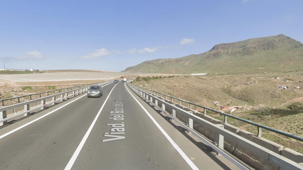 Puente sobre el barranco El Juncal, en Agaete, lugar en el que ha ocurrido el accidente.