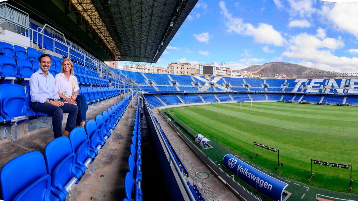 Lope Afonso y la consejera insular de Deportes, Yolanda Moliné