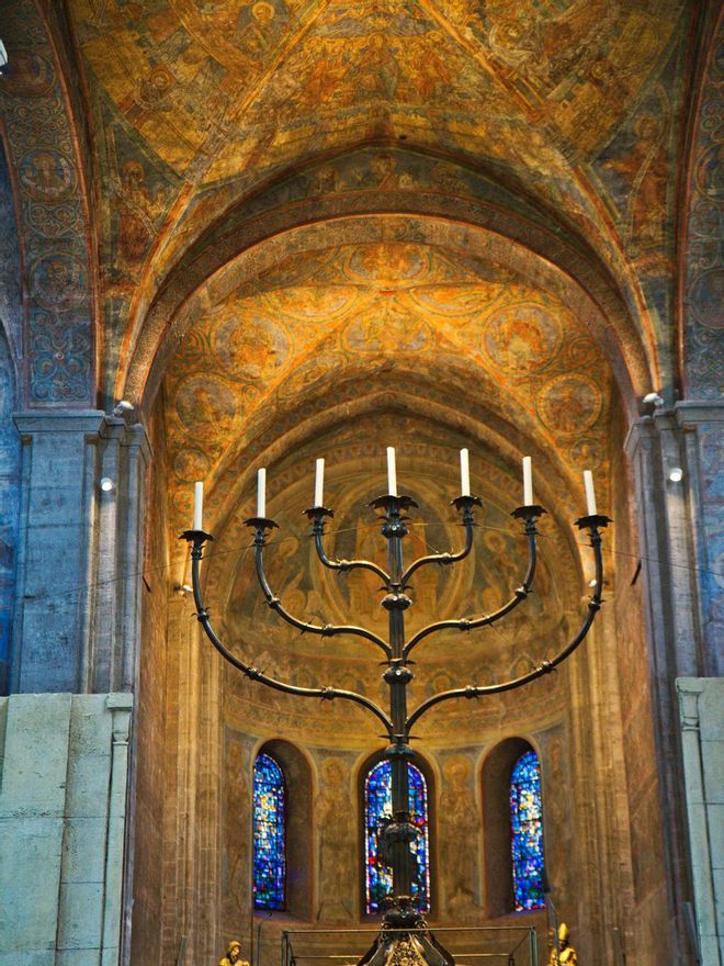Pinturas murales románicas en la Catedral de Brunswick.