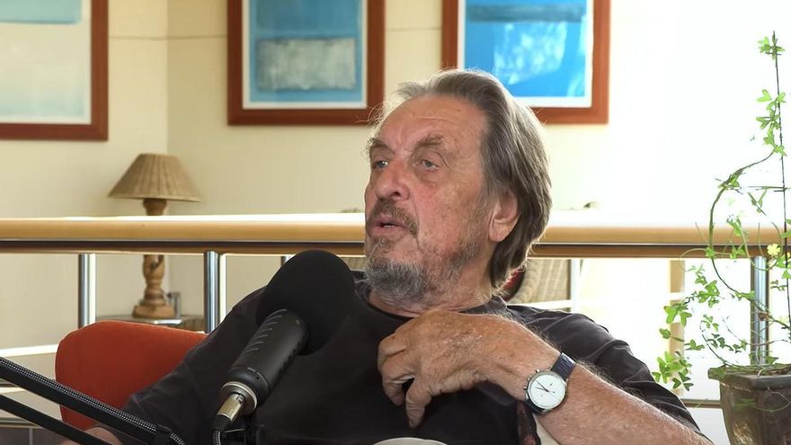 El padre de Elon Musk difunde el bulo de que Obama "es queer" y está casado con "un hombre disfrazado de mujer"