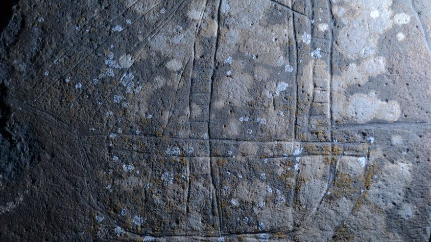 En las islas hay muchos grabados barquiformes, la mayoría coetáneos a la Conquista por el tipo de nave. Este grabado está en Fuerteventura