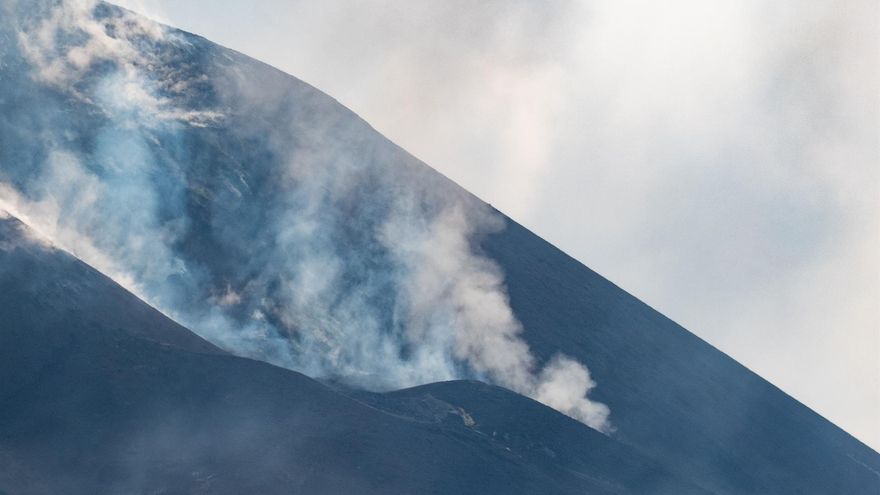 Los científicos analizan si la última reactivación del volcán es puntual