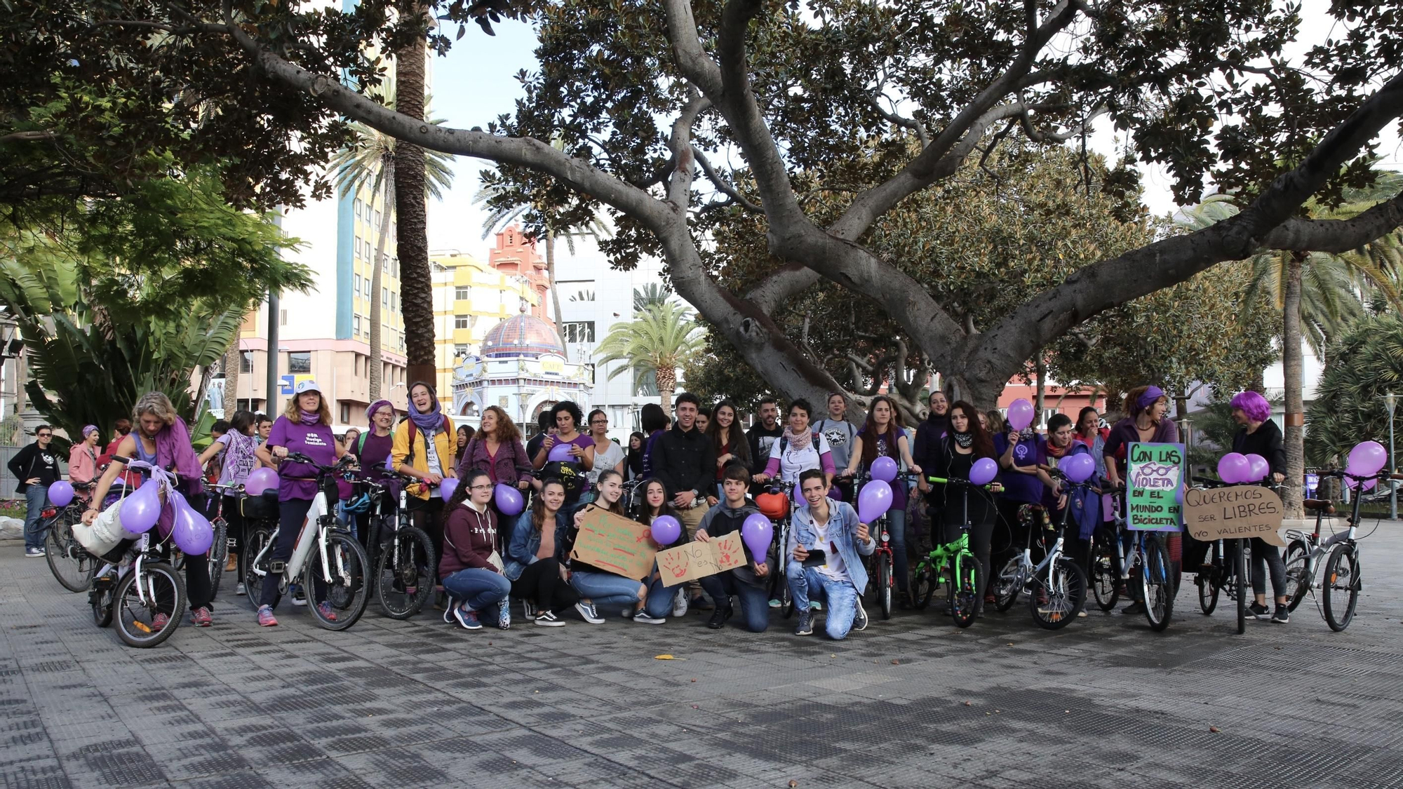 Bicipiquete feminista en Las Palmas de Gran Canaria. (ALEJANDRO RAMOS)