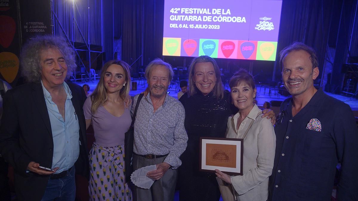 Homenaje a Manolo Sanlúcar en el inicio del Festival de la Guitarra