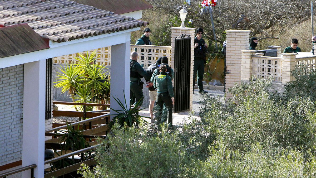 Pasan a disposición judicial los detenidos por los dos homicidios en Elche, que ya habían intentado entrar en la vivienda