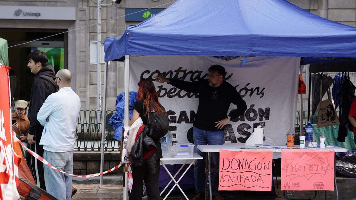En la imagen, carpa instalada en La Escandalera por los acampados por la vivienda.