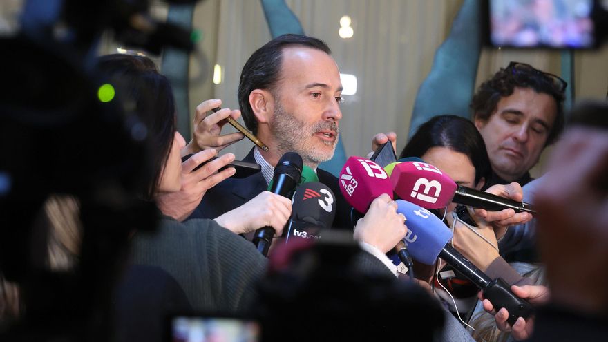 Le Senne activa el compte enrere del seu cessament com a president del Parlament balear després de trencar la foto d'una antifranquista i la fi del pacte PP-Vox