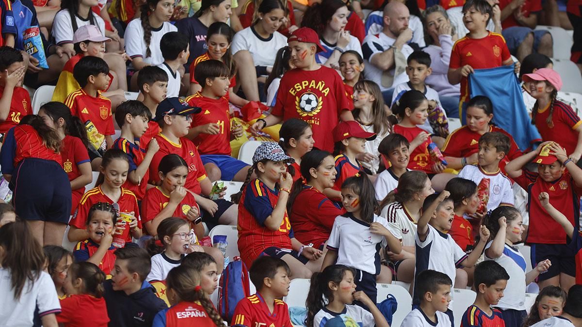 Las imágenes del partido España - Ucrania Sub 17 en El Arcángel