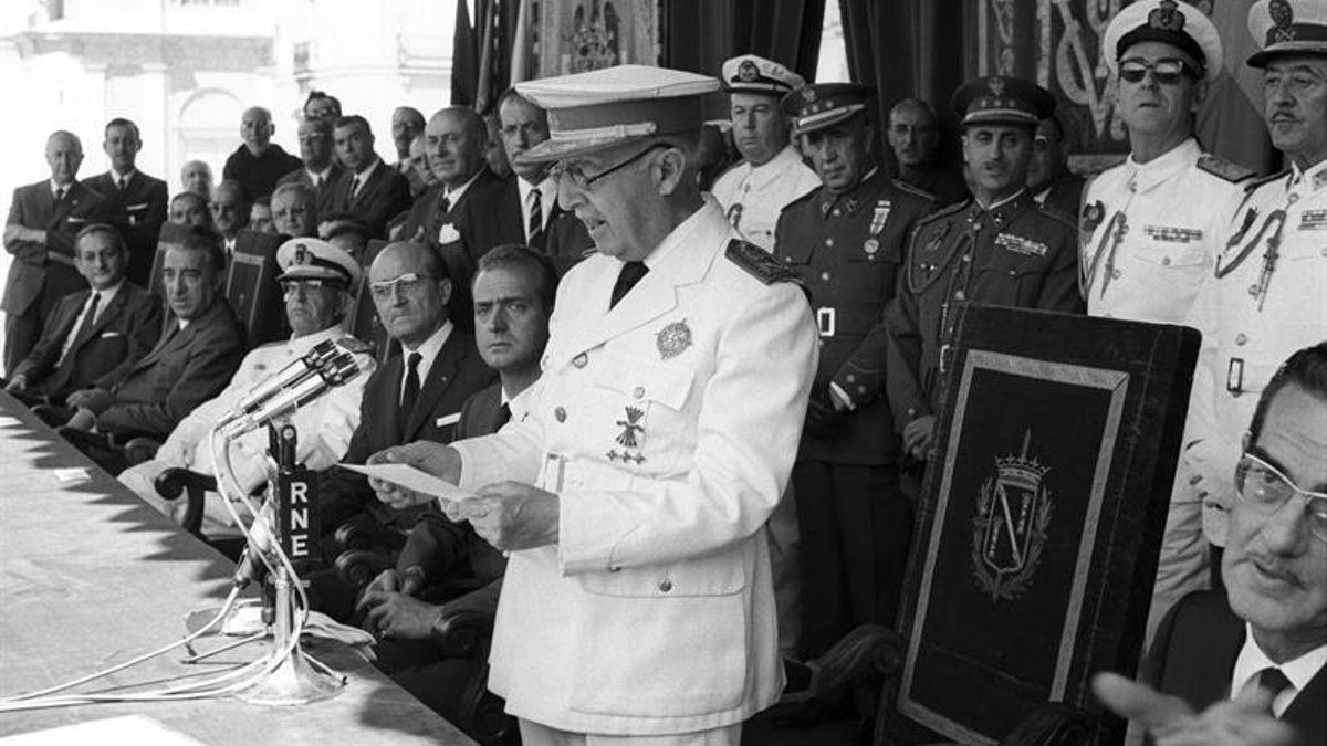 Tortosa revoca por una unanimidad el título de alcalde perpetuo a Franco