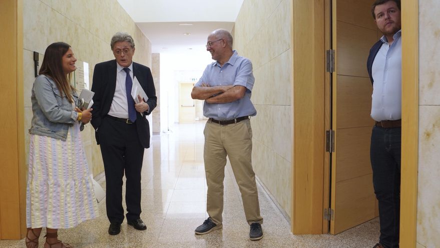 El trámite de la Ley de Publicidad Institucional avanza en las Cortes de Castilla y León mientras el PP lo recurre