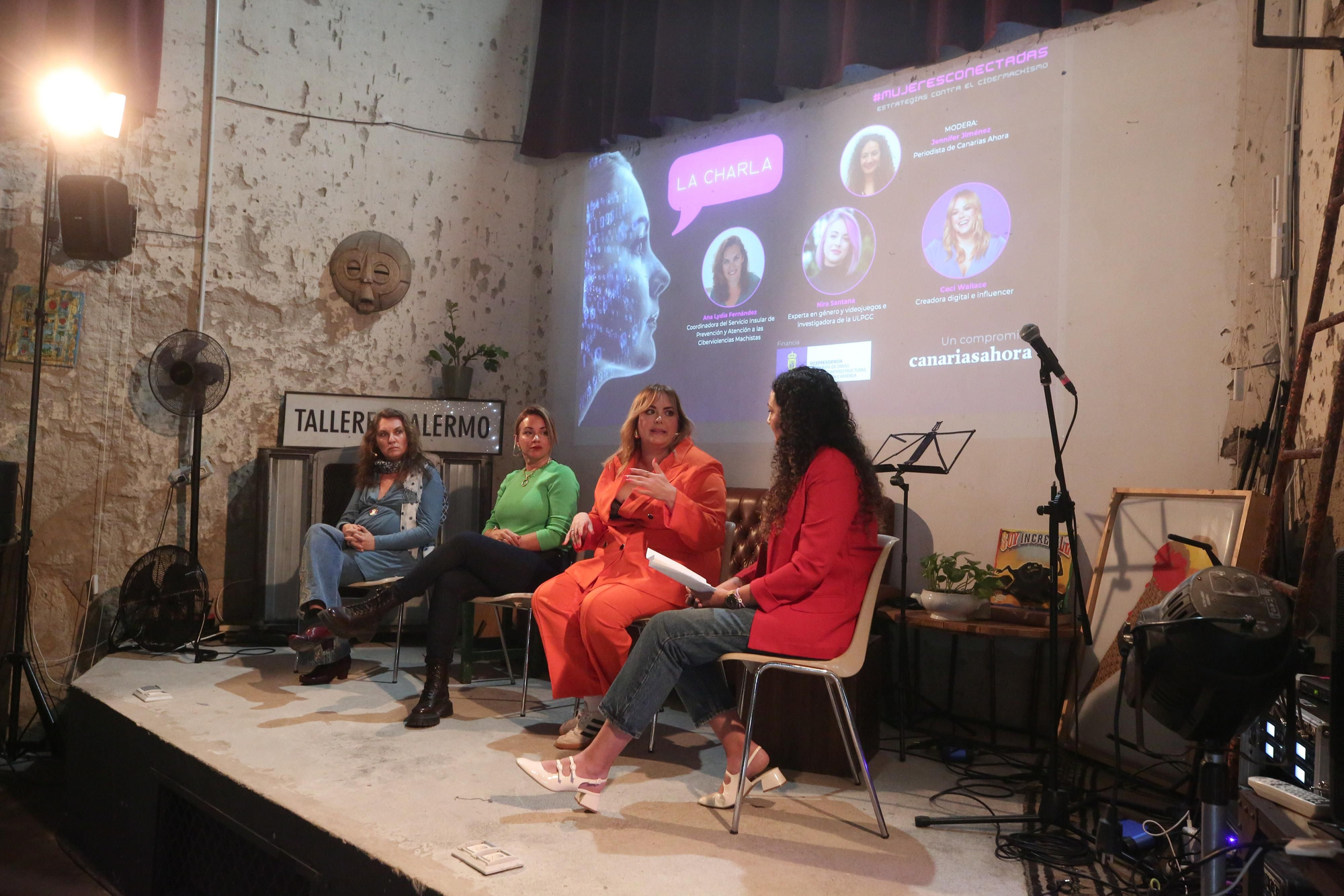 Ana Lidia Fernández, Nira Santana y Ceci Wallace conversan sobre ciberviolencias machistas.