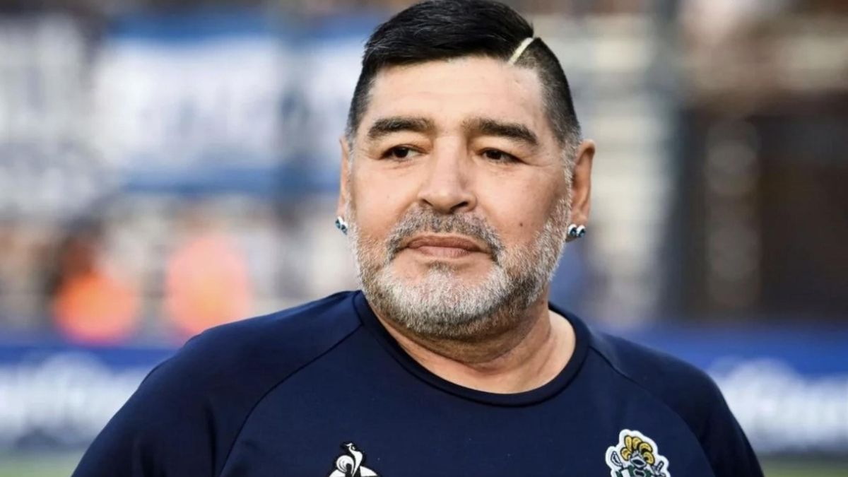 Diego Armando Maradona.