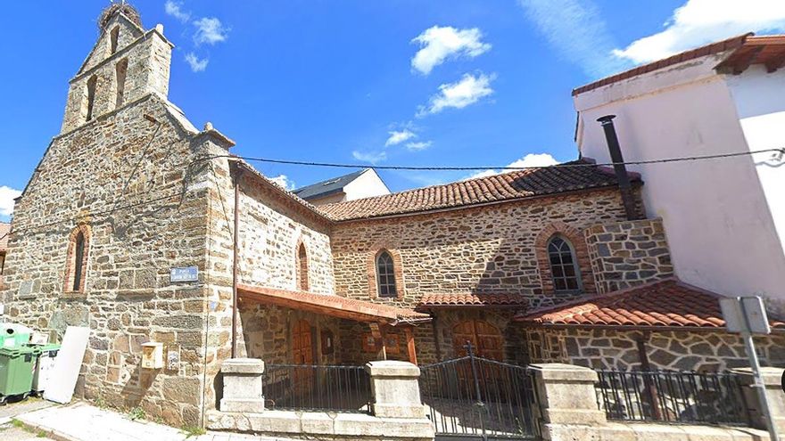 Más de 1.300 personas reclaman en Change.org la expulsión del párroco de La Magdalena