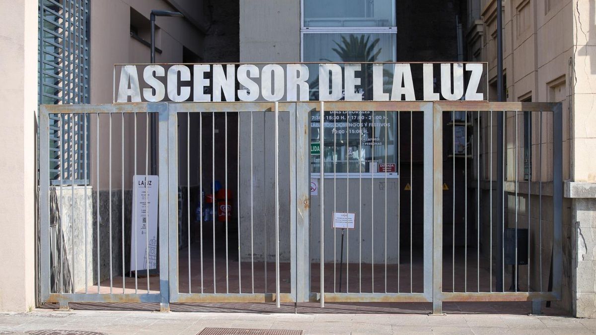 Santa Cruz de La Palma aclara que el ascensor de La Luz permanece fuera de servicio por “una avería técnica pendiente de una pieza procedente de Suiza”