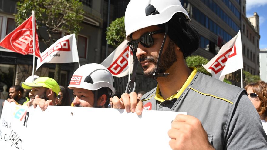 Los trabajadores reclamaron aumento de sueldos contra la pérdida adquisitiva.