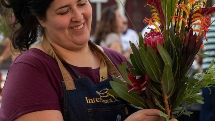 Judith Albalá es la única participante leonesa en el MAF 2019 (Mejor Artesano Florista) organizado por Interflora en León.