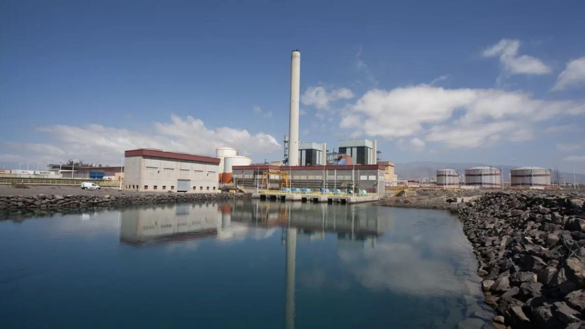 La renovación del sistema eléctrico en Canarias acaba con el monopolio de Endesa