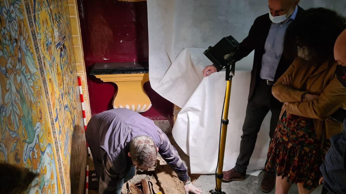 El sarcófago ha sido localizado en la Capilla del Palacio Gótico del Alcázar.