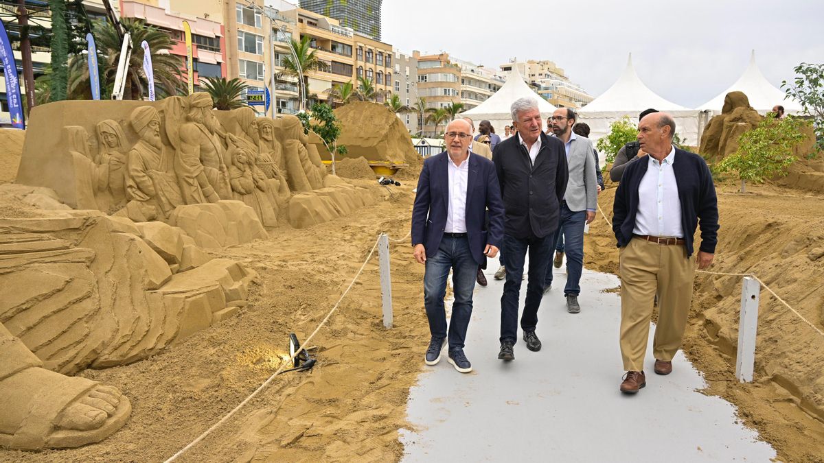 El Belén de Arena inaugura la Navidad en Las Canteras