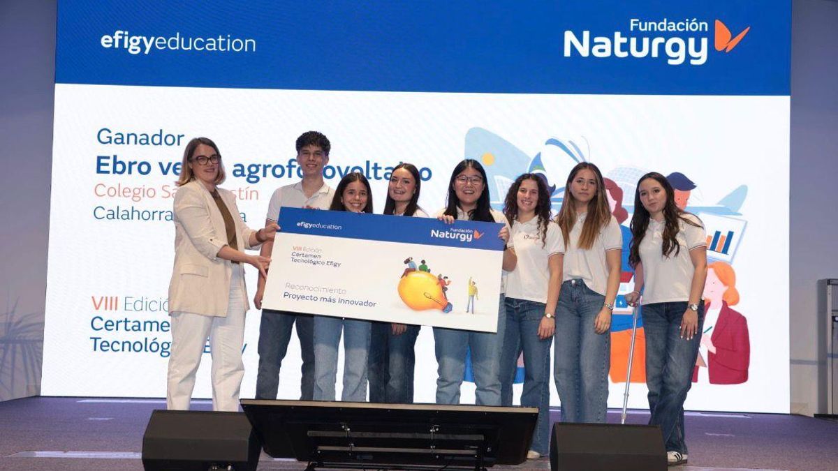 Alumnos del Colegio San Agustín de Calahorra recogen el premio al proyecto más innovador