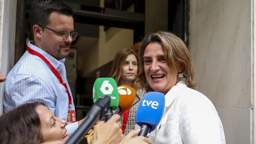 Seguimiento noche electoral elecciones europeas en sede PSOE