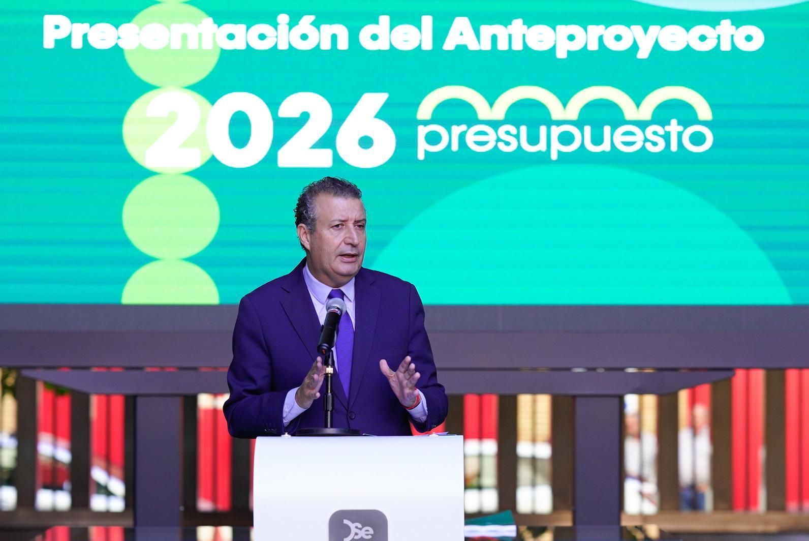 Javier Fernández, durante la presentación del presupuesto para 2026.