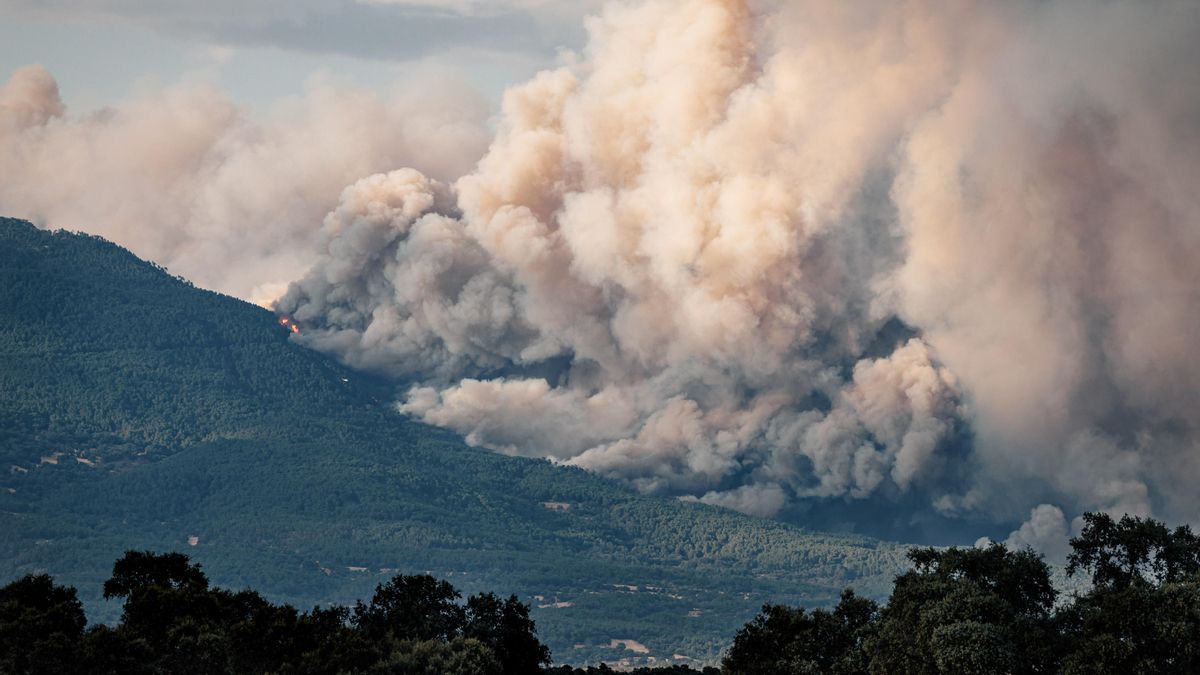 Última hora de los incendios | El ministro Grande-Marlaska reconoce que "no ha sido un día positivo" y espera una noche difícil