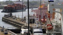 Comienzan a llegar los trabajadores para reanudar la ampliación del Canal de Panamá.