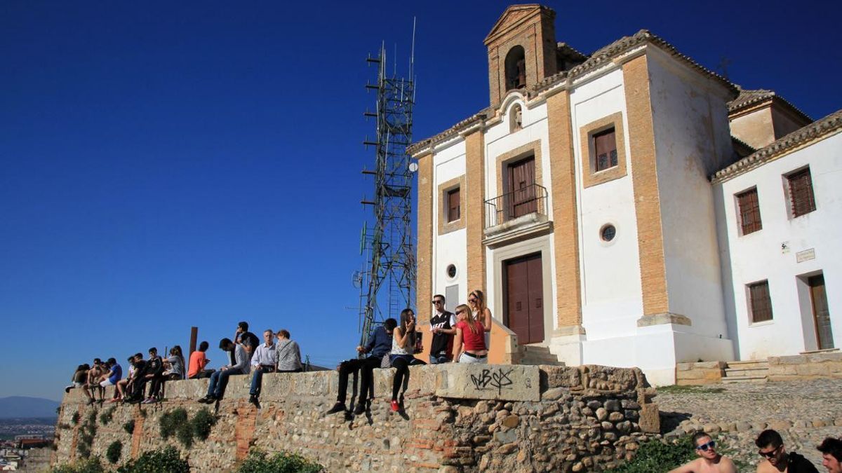 "No podemos turistificar toda la ciudad": Granada transforma un antiguo centro de menores del Albaicín en un hotel