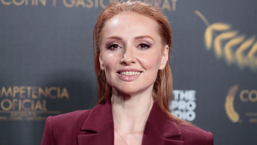 Cristina Castaño, también emocionada al hablar de José Luis Gil: "Se está recuperando poco a poco"