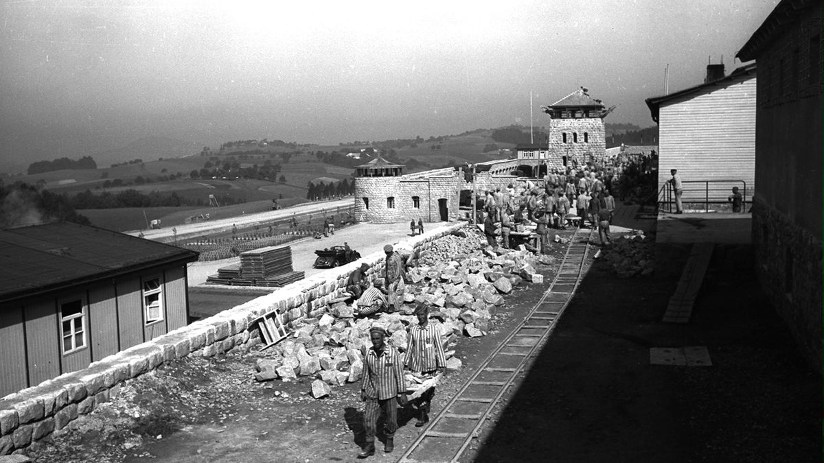Montoro homenajea a sus vecinos víctimas de los campos de exterminio nazis