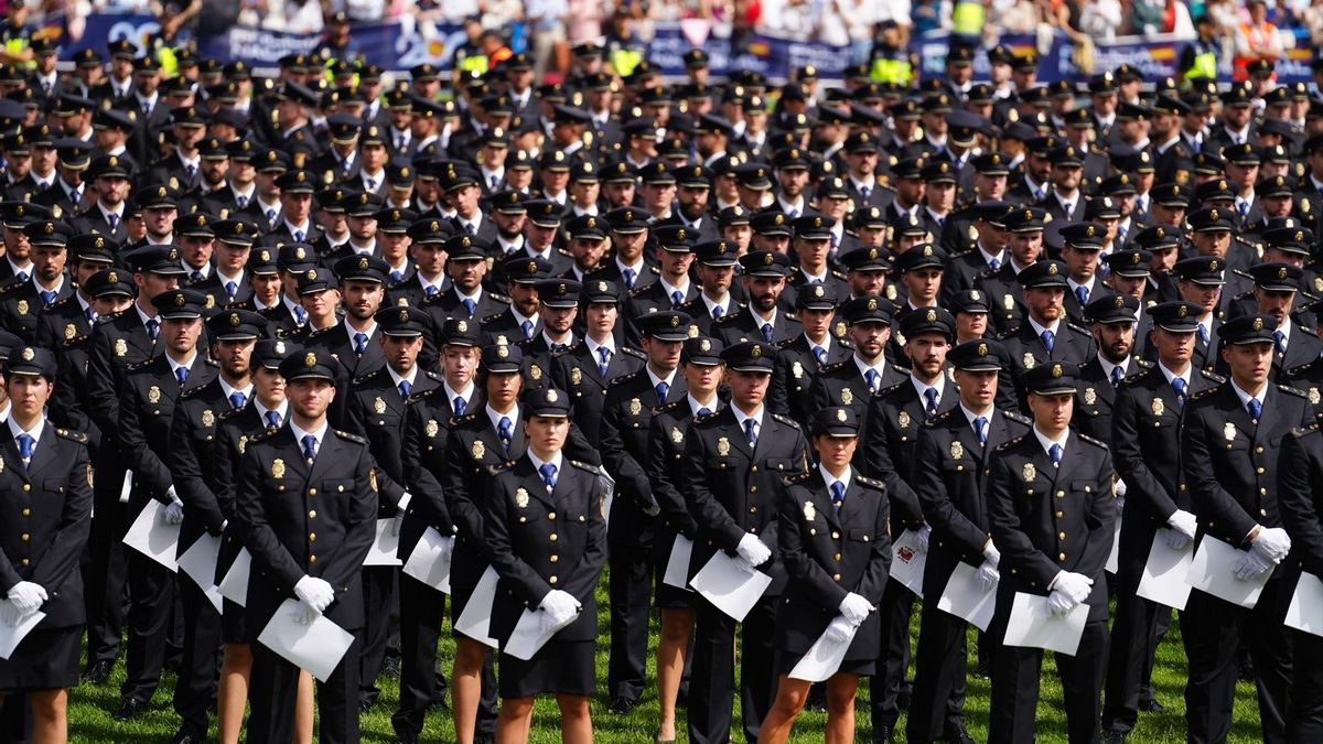 El Constitucional anula la sanción a un aspirante a policía cazado en una fiesta de cumpleaños en plena pandemia