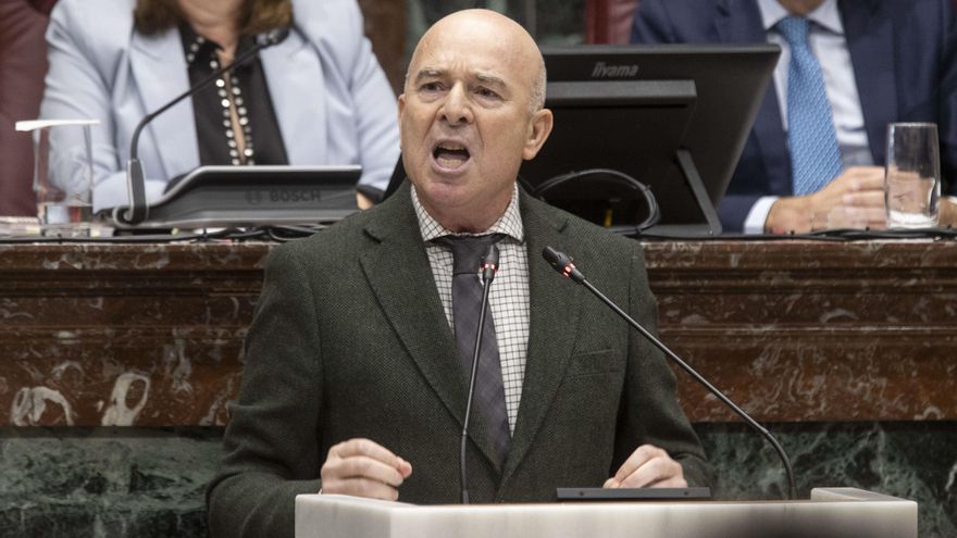 Feministas de Murcia denuncian la llamada a la violencia realizada por un diputado de Vox en la Asamblea Regional