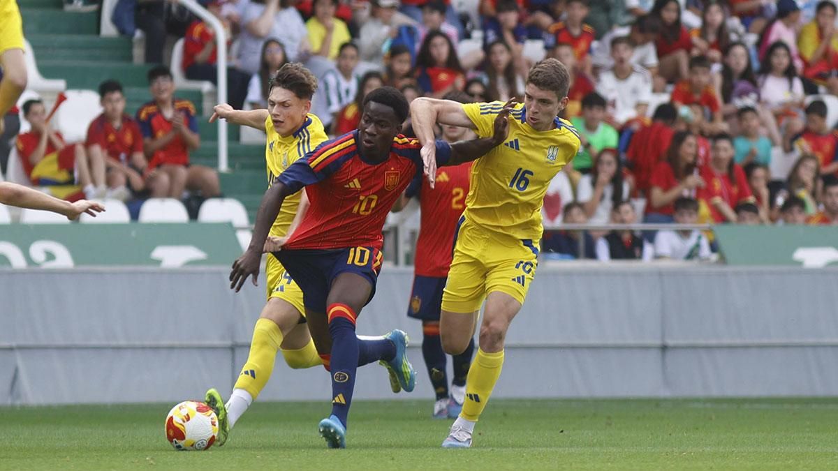 Las imágenes del partido España - Ucrania Sub 17 en El Arcángel