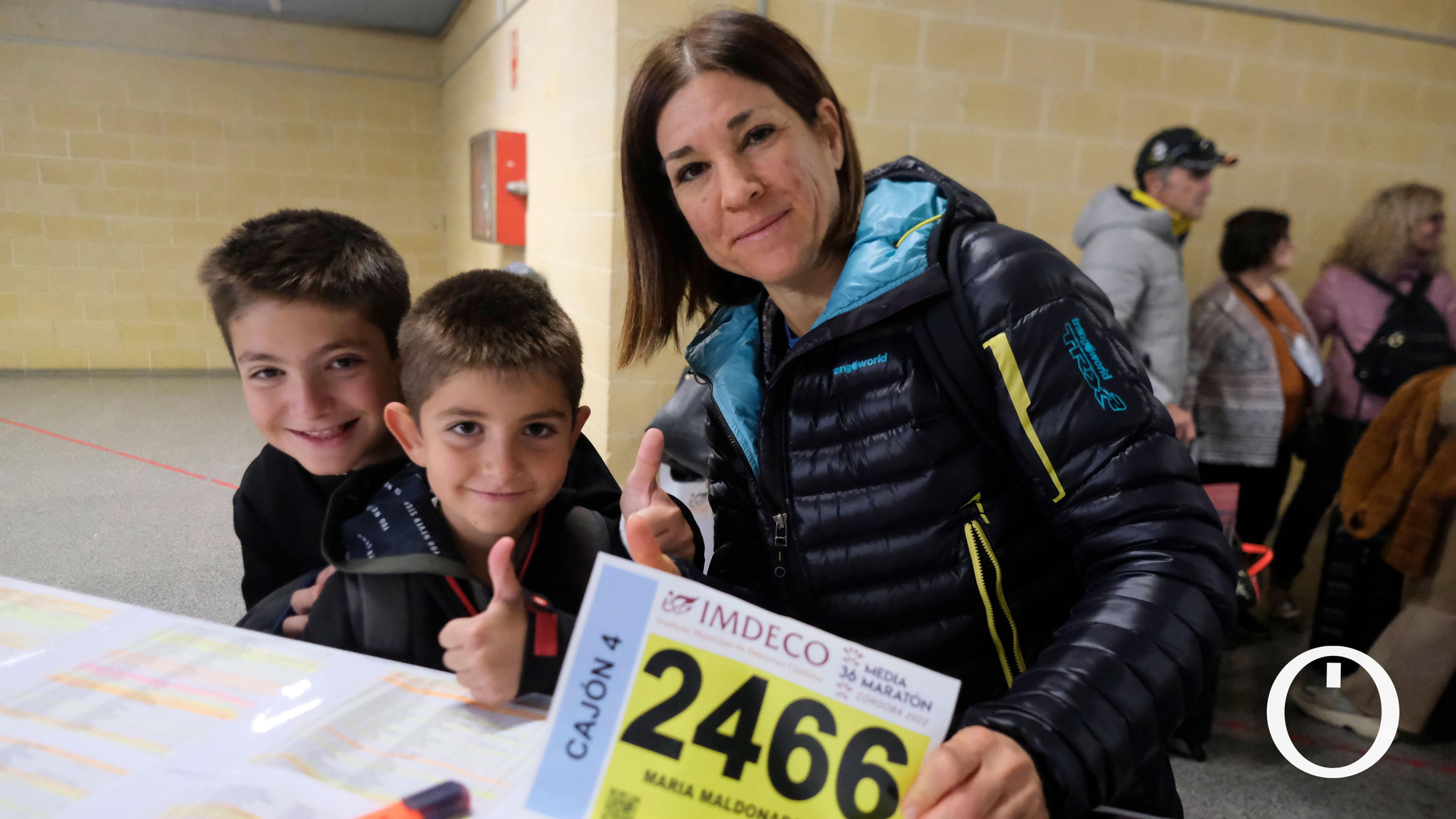 Recogida de dorsales para la Media Maratón de Córdoba