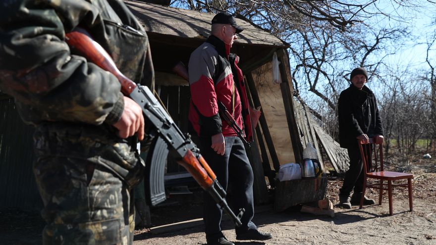 Rusia refuerza el control sobre el corredor terrestre entre Donbás y Crimea EFE/EPA/NUNO VEIGA