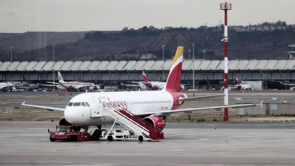 Casi 2.000 turistas españoles regresan gracias a la coordinación con otros países