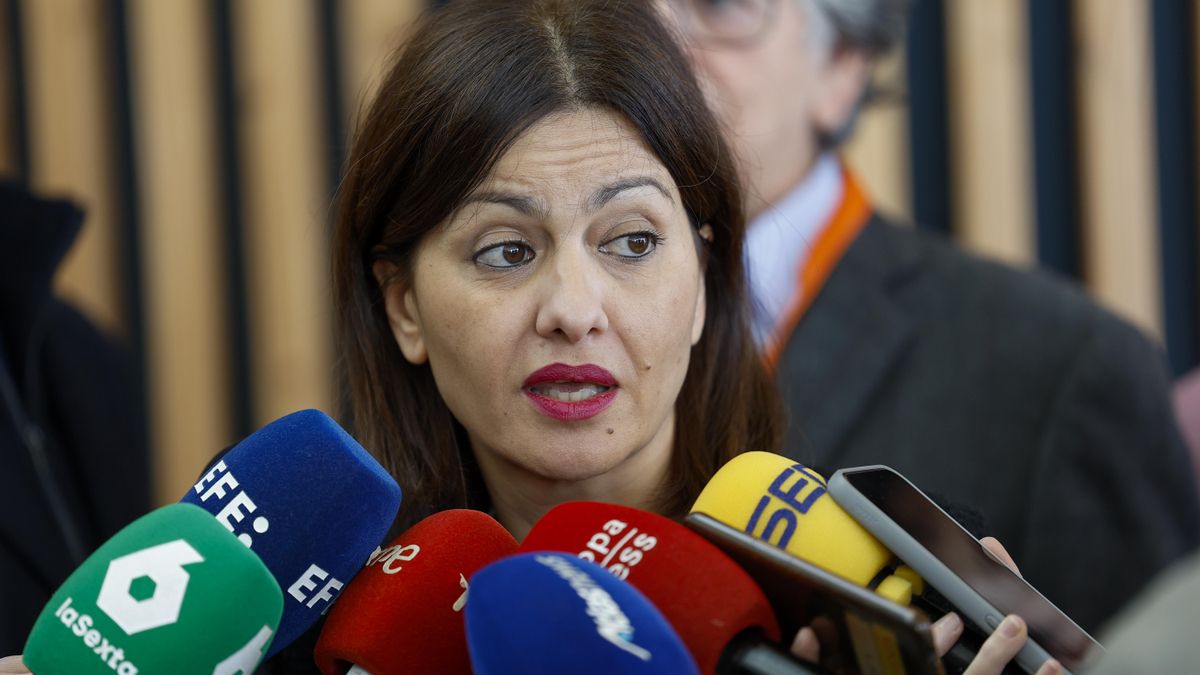 Sira Rego pide a la alcaldesa de Cartes que rectifique: "Amenazar con cierres o cortes de agua es intolerable"